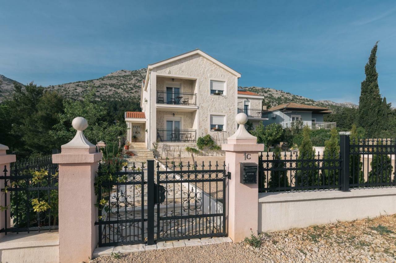 Hedon-Stone Apartment Starigrad Exterior photo