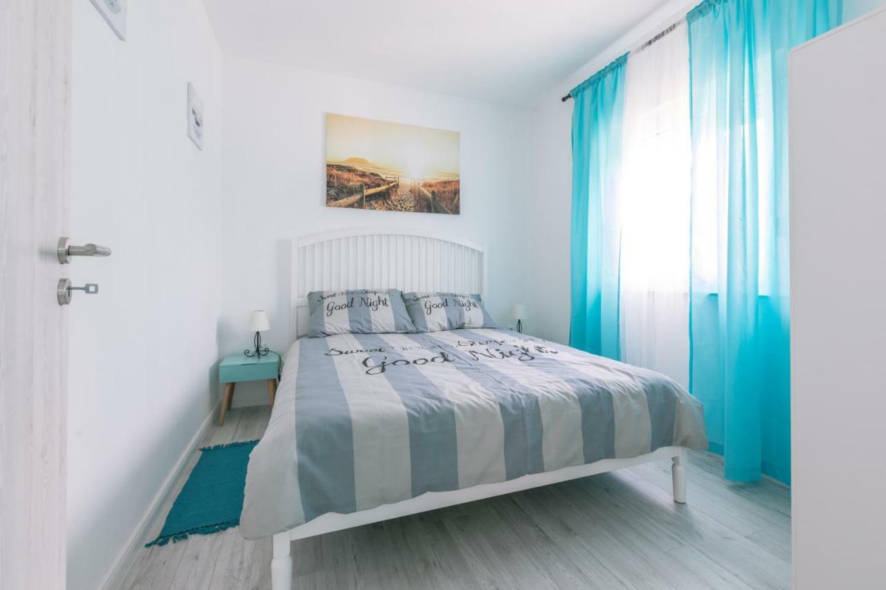 Hedon-Stone Apartment Starigrad Exterior photo