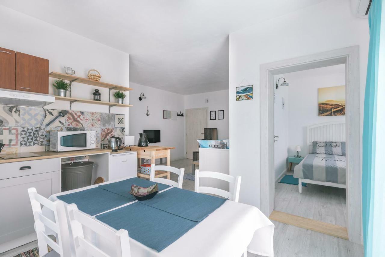 Hedon-Stone Apartment Starigrad Exterior photo