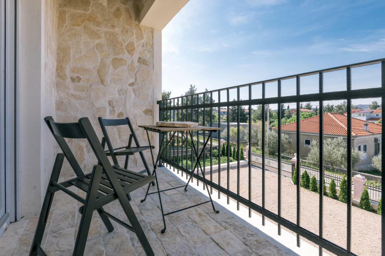 Hedon-Stone Apartment Starigrad Exterior photo