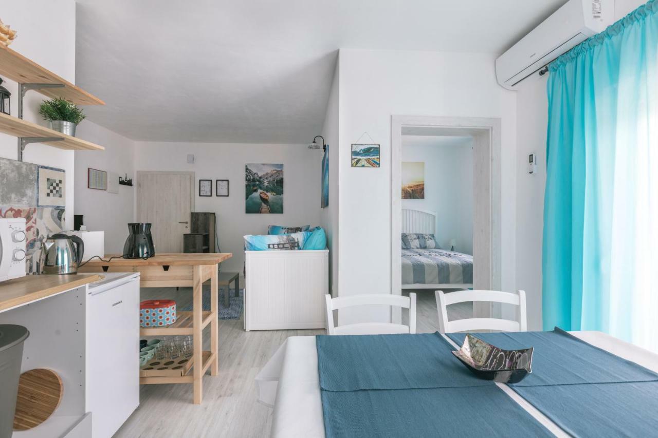 Hedon-Stone Apartment Starigrad Exterior photo